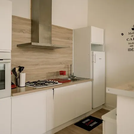 T3 Place De La Cite Hyper Centre, Parking Gratuit, Wifi *