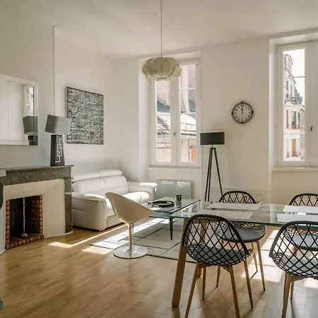 T3 Place De La Cite Hyper Centre, Parking Gratuit, Wifi * Rodez